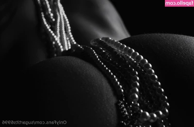 Laura [ laura-1 ] - Ready for a night full of sensual sex. How far are you willing to go?