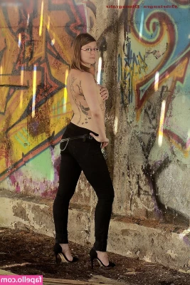 traumflauschmuschi - I was stripping down for my shower and thought I looked really milfy