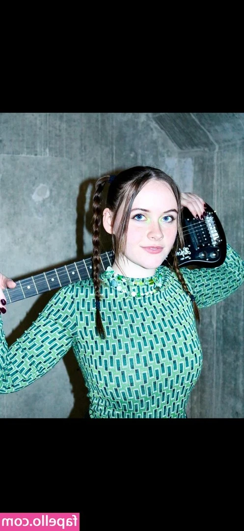 Raven Mutford [ raven-mutford ] - pretty