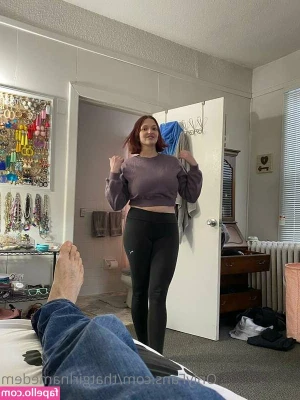 thatgirlnamedem - i have very pretty toes…. where are all my 🦶🏼lovers?!?