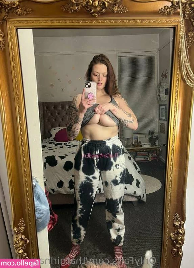 thatgirlnamedem - Fuzzy thighs