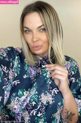 yourownerblair - I love the tease of just being able to see my nips under my shirt 😍