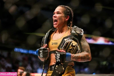 Amanda Nunes [ amanda-nunes ] - You are there love, I want your dick right now😈😈😈