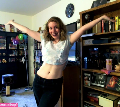 Allison Pregler [ allison-pregler ] - Hey new subs! Send me a message! I love to chat! 🥰