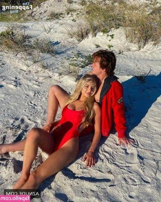 Victoria Rozmajzl [ victoria-rozmajzl ] - I decided I want a rump roast for dinner who wants