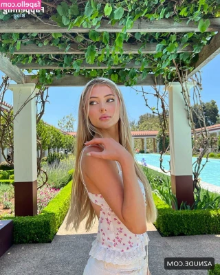 Victoria Rozmajzl [ victoria-rozmajzl ] - first reaction to it all put together 👉🏻👈🏻