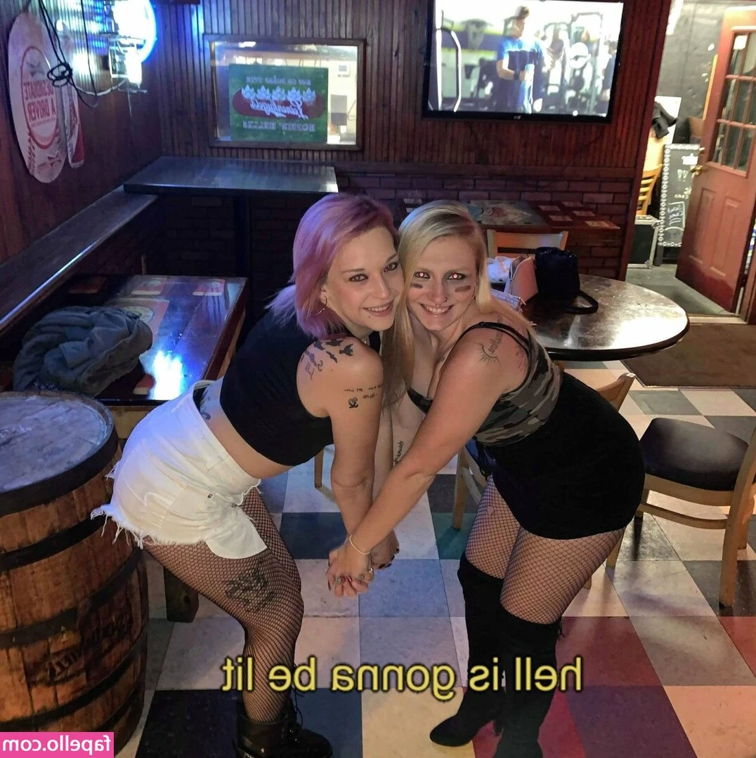 Davina Jewell [ davina-jewell ] - These nipples get so so hard, all the time, especially when I'm