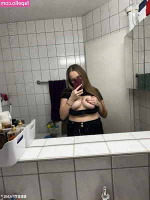 Feuerrose - Look at my boobs, Daddy 🤤🤤🤤🤤🤤🤤  And also my wet ass