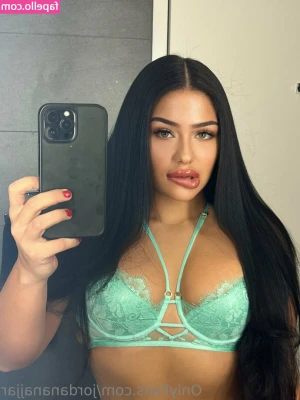 jordananajjar - Mirror pics with my pussy out for you horny men ;)🤍