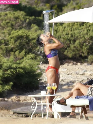 Lily Allen [ lily-allen ] - My phat ass finally getting some dick 😩 @joshamber