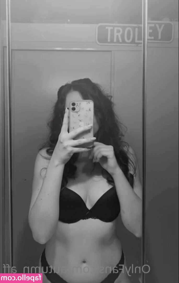 Autumn_Aff [ autumn-aff ] - feel like a slutty sorority girl & i love it ❣️ neeeeed to do