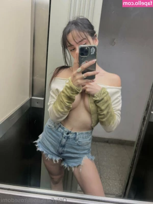 rosedomi - Bon matin ehhhhhhh  ONLYFANS J ARRIVES