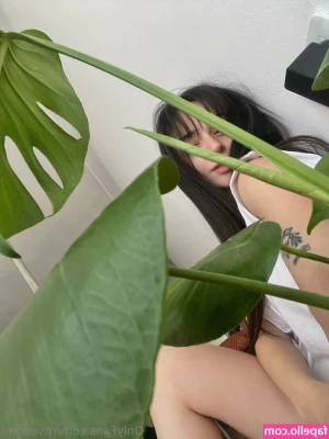 rosedomi - Eat me
