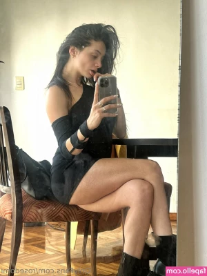 rosedomi - Happy HUMP Day guys!