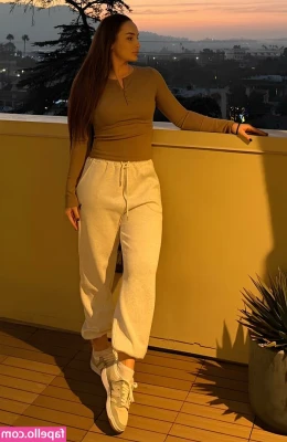 Diana Avsaragova [ diana-avsaragova ] - Not wet enough, can you help? 🤤