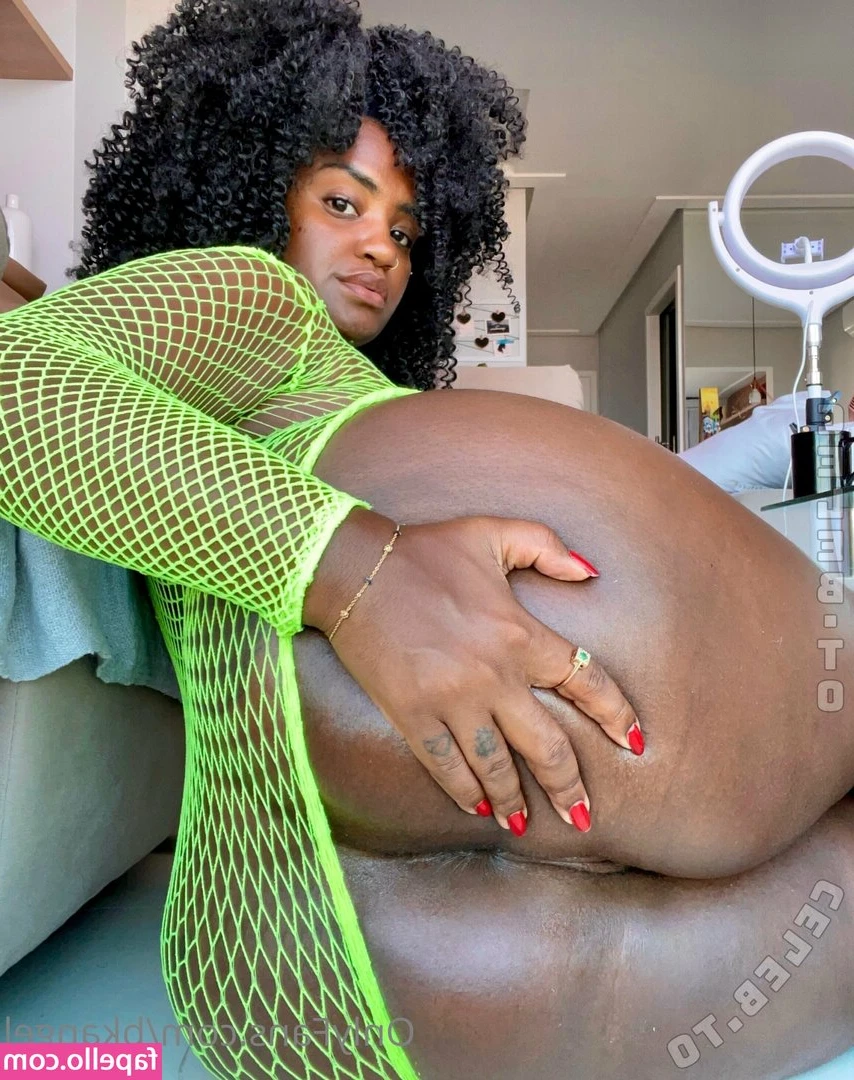 Yonna Galvao [ yonna-galvao ] - 2021-04-25 - first ever 4k deepthroat, in and out of focus because i