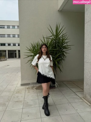 Mariana Dias [ mariana-dias ] - I wannabe your boss 😈