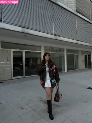 Mariana Dias [ mariana-dias ] - I keep trying to reply to your messages and it keeps saying network