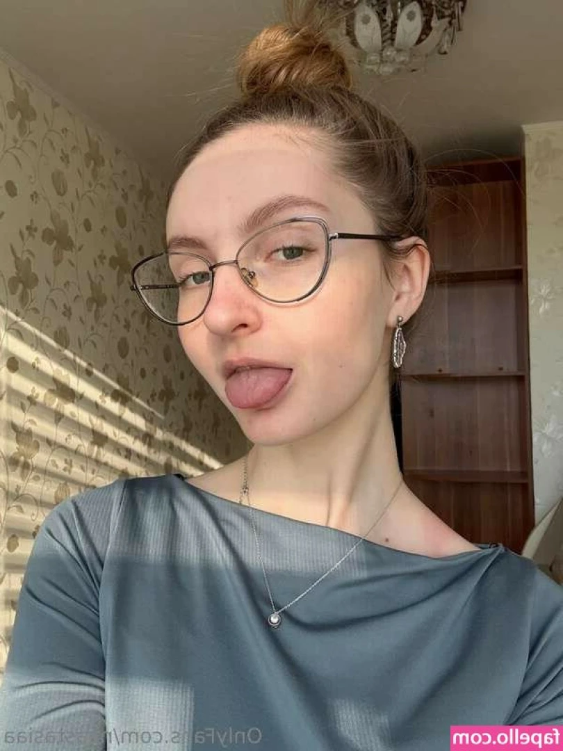 naastasiaa - Would you lick my pussy if i asked you, even if you already had a gf?