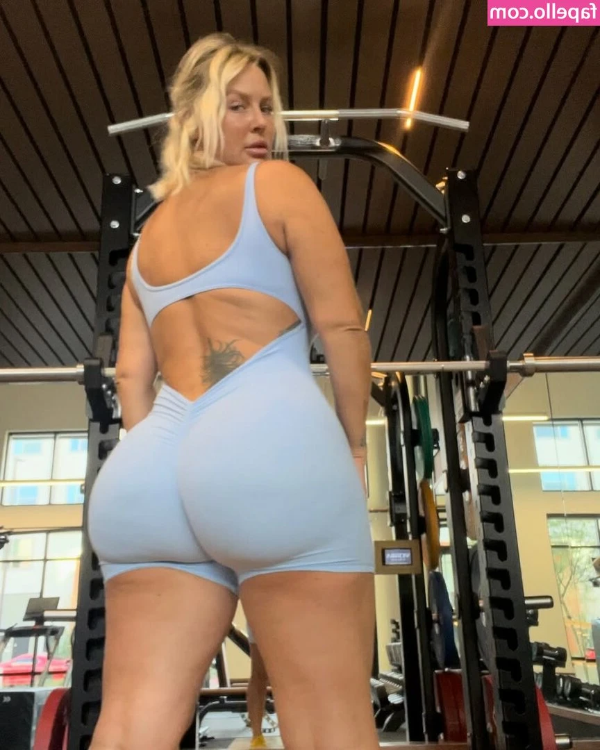 Girls In Wedgy Fitness Shorts [ girls-in-wedgy-fitness-shorts ] - More stone creek photography pics