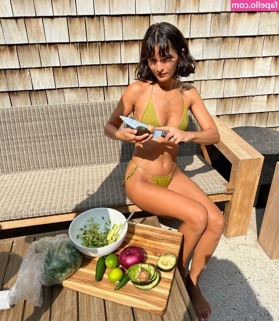 Erica Miramontes [ erica-miramontes ] - He finished in my ass and then plugged it back up