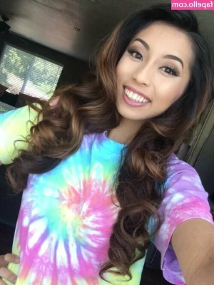 Ohdangdanii - Swipe for my titty