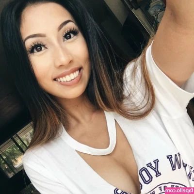 Ohdangdanii - Or maybe this is better for ass shots? Well I can do both anyway 😛