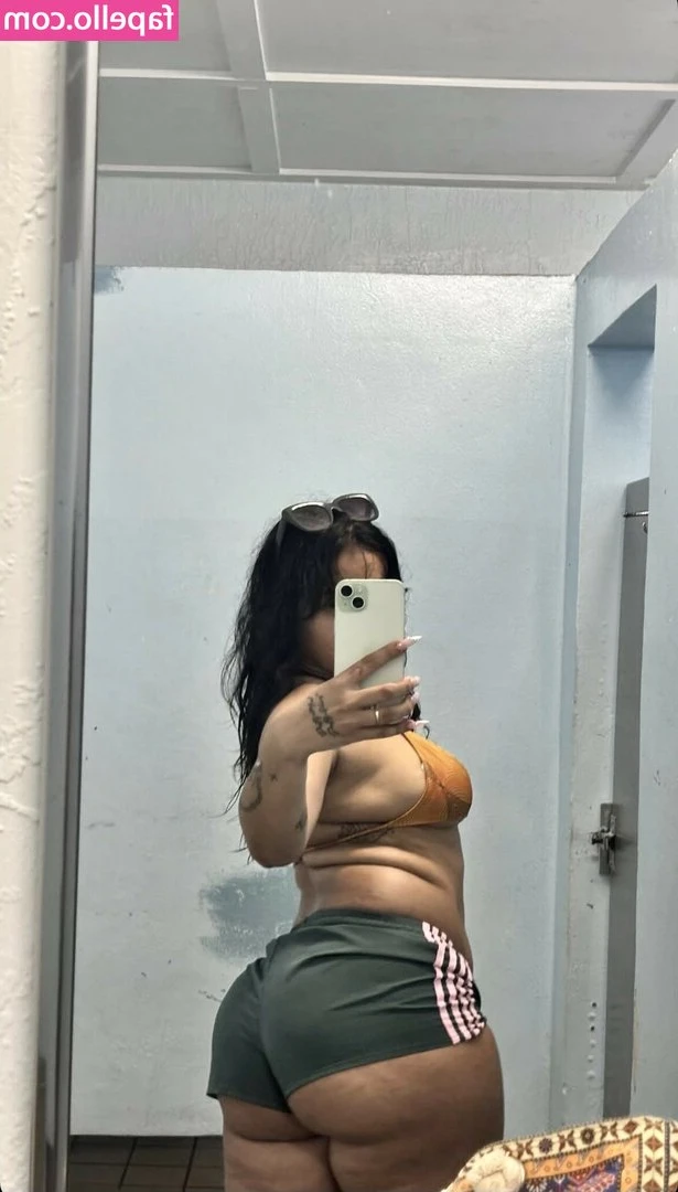 arabtheprincess - Sending out this full vid in a bit ❤️