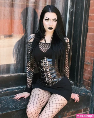 dahliawitch - How do I look?? ✨