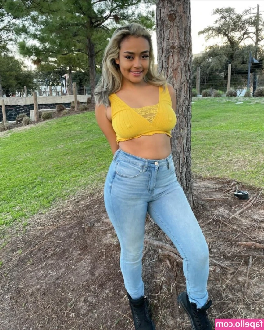 Yourblasianbaby [ yourblasianbaby-1 ] - Smiles over here😁