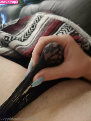 ashleyycd - I need a foot fuck