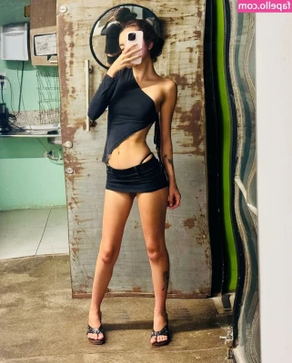 Trizin___ [ trizin ] - Check recent messages for this lovely photo in color👅👅💦