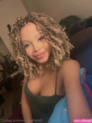 ms.jade27 [ ms-jade27 ] - txt post txt post! wow they hve stories now! cutecutecute idk how to