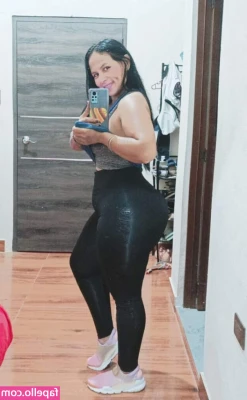 Bellisima_32 [ bellisima-32 ] - Quick cock suck tease 😈.. I’m going to send the other POV to
