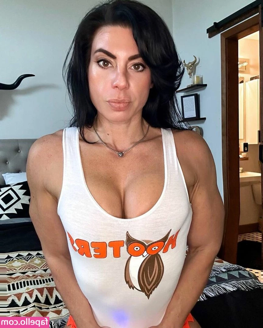 Elena Fox [ elena-fox ] - Kiss kiss