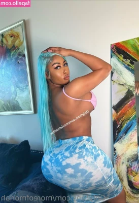 moreofmoriah - Meow I know you want to see me take it off!!!😻😻🤭 .