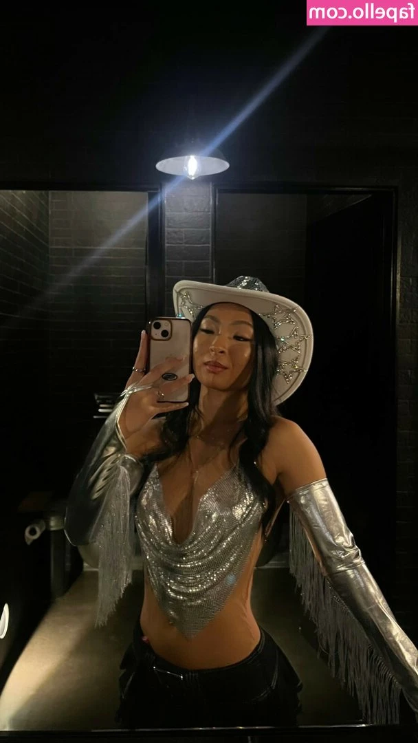 Honeylawrie - be a good boy for me 🖤