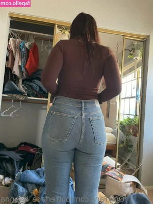 butterface_brianna [ butterface-brianna ] - It's so cold outside, I need a cuddle buddy to stay warm ❤️