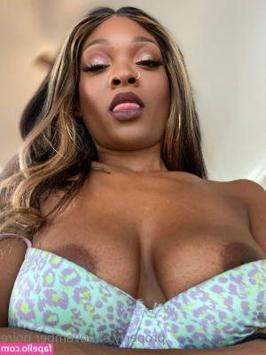 takitsunamifree - BABYGIRL HIT 40k ON TWITTER 🤩🤩