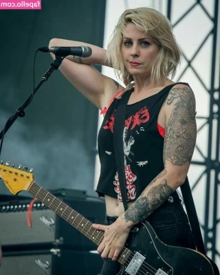 Brody Dalle [ brody-dalle ] - It’s time for a raffle!! First place prize - 30 minute Skype with