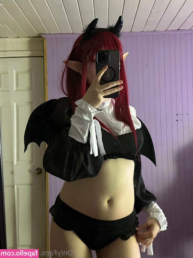 jinsori - I love this piece  So sexy