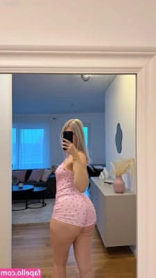 Deineemilia - It’s Suckday 😘