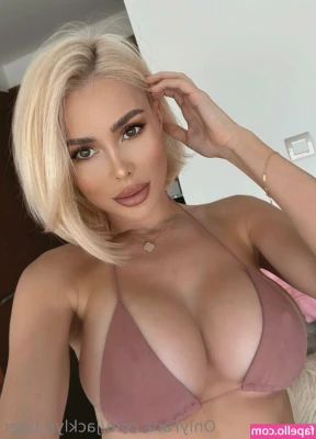 Jacklyn.tiger [ jacklyn-tiger ] - Do you like the view? 😍😈🥵