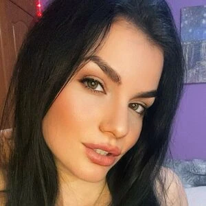 isabella_valdezz