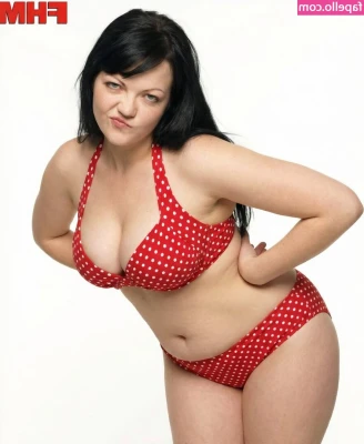 Meg White [ meg-white ] - Love it when I get to use a strap on