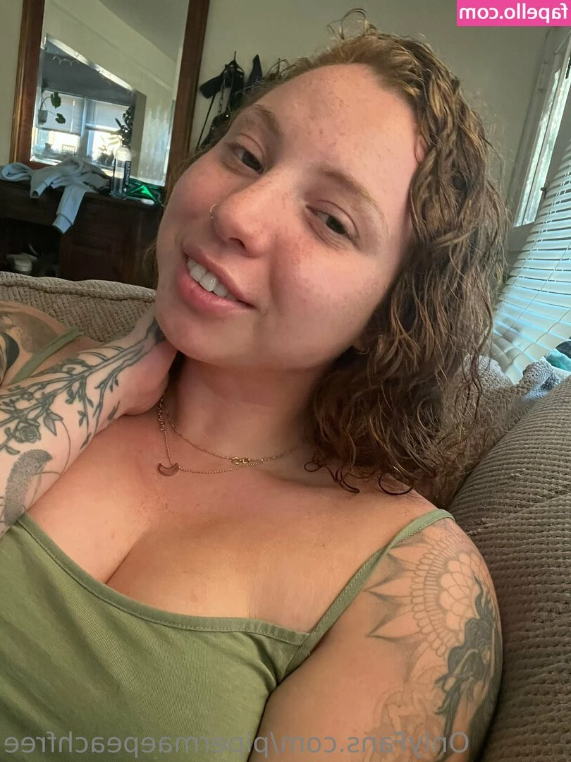 pipermaepeachfree - ASS TEASE Did this video with  ropetrainkeep   Enjoy