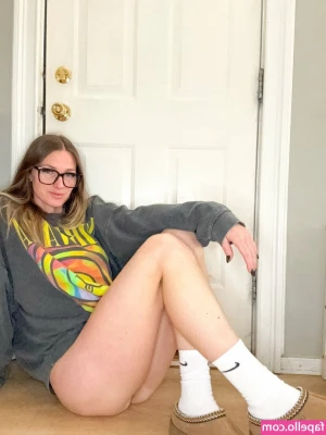 Nurse Ashley 406 [ nurse-ashley-406 ] - Just doing my usual...getting fucked with tokens on my