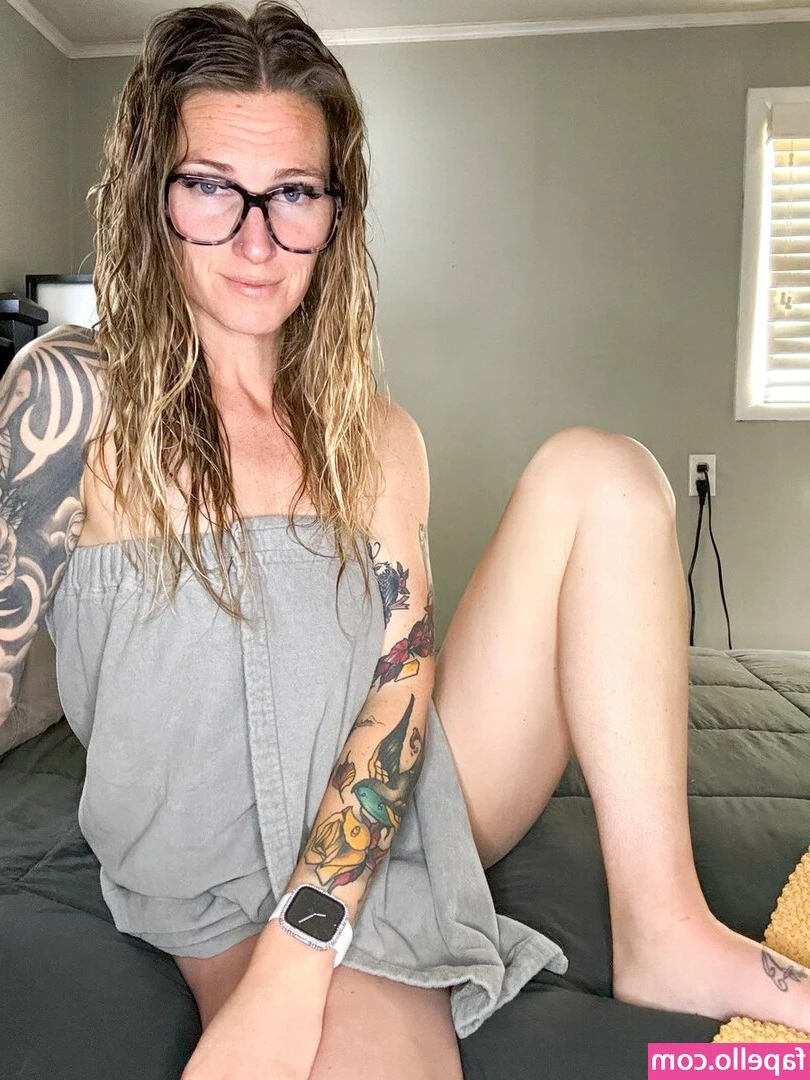 Nurse Ashley 406 [ nurse-ashley-406 ] - Rise & shineee ☺️ do you like waking up to surprise morning