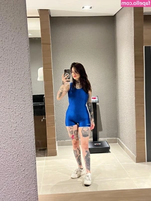 Lybnna Karenn [ lybnna-karenn-1 ] - Eating @vanexxmarie's tight pussy POV!