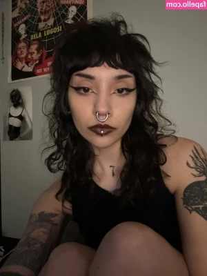 Vixin - was i a good girl or bad girl at school ?